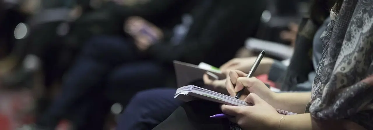 「自學程式現場」自學教材選擇